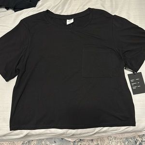 j.o&co black tee, size small, perfect condition, never worn, NWT